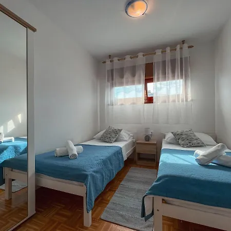 Appartement Large Felicita Near Center *